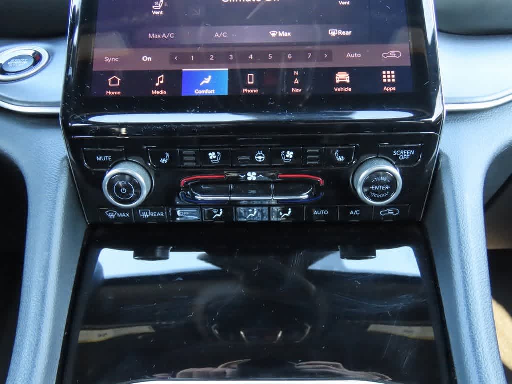 Thumbnail: 2021 Jeep Grand Cherokee L - 29