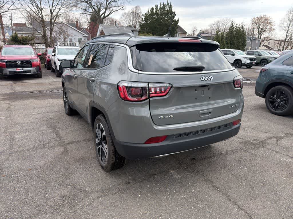 Thumbnail: 2023 Jeep Compass - 10