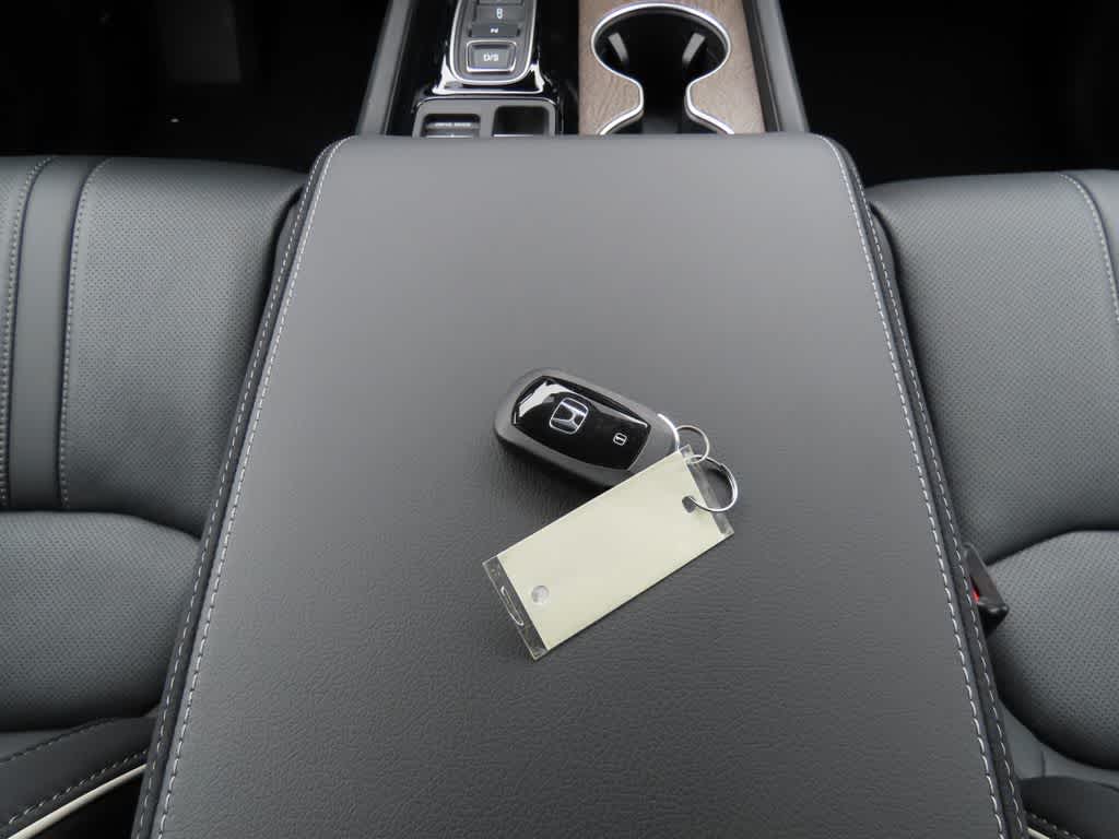 Thumbnail: 2026 Honda Pilot - 32