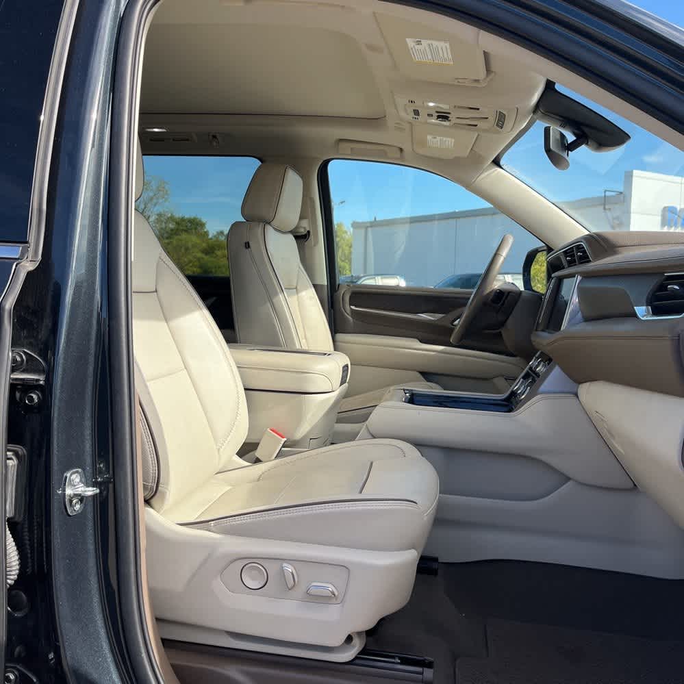 Thumbnail: 2022 GMC Yukon XL - 7