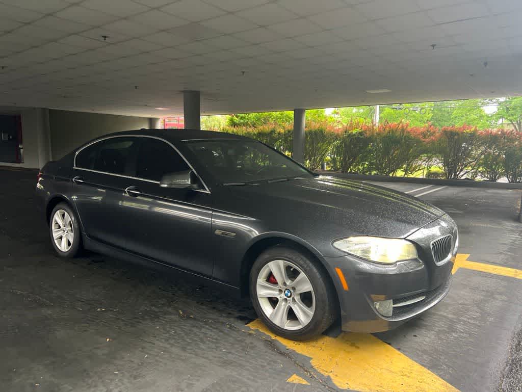 Thumbnail: 2013 BMW 5 Series - 13