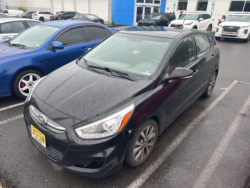 2017 Hyundai Accent Sport 3