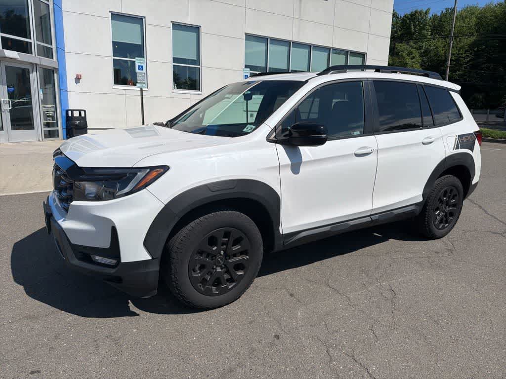 Thumbnail: 2023 Honda Passport - 3