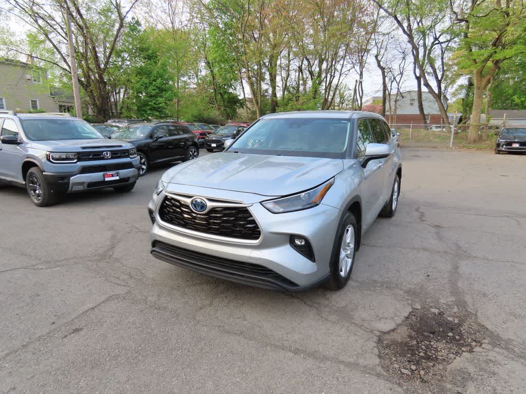 Thumbnail: 2022 Toyota Highlander - 1