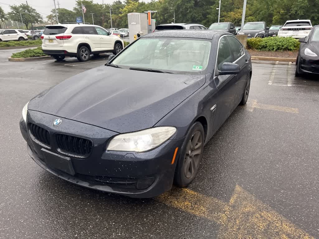 Thumbnail: 2011 BMW 5 Series - 5