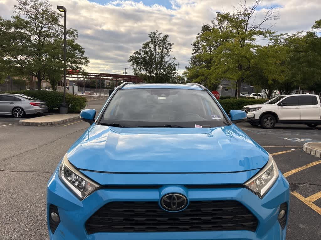 Thumbnail: 2019 Toyota RAV4 - 4