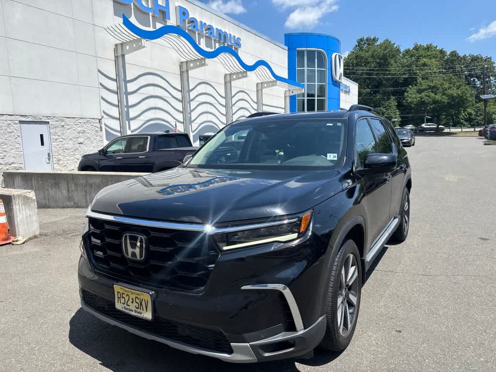 Thumbnail: 2023 Honda Pilot - 4
