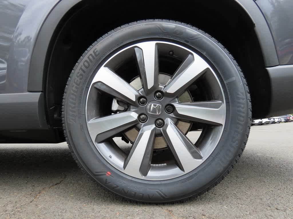 2025 Honda Pilot Touring 9