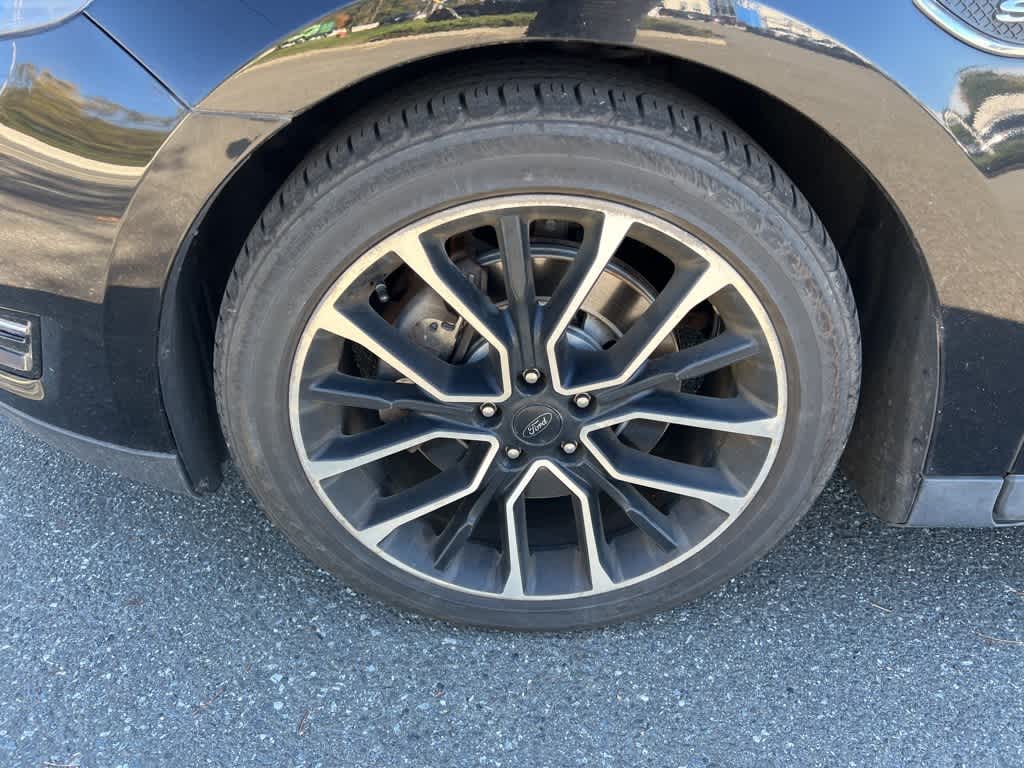 Thumbnail: 2018 Ford Taurus - 36