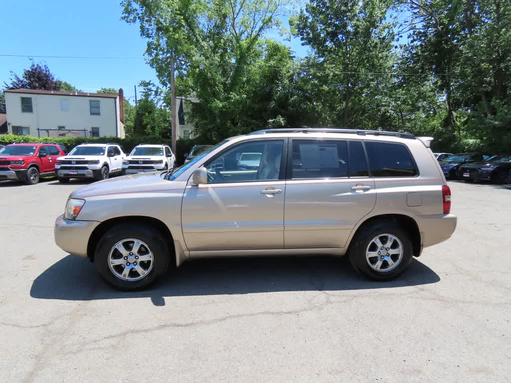 Thumbnail: 2004 Toyota Highlander - 3