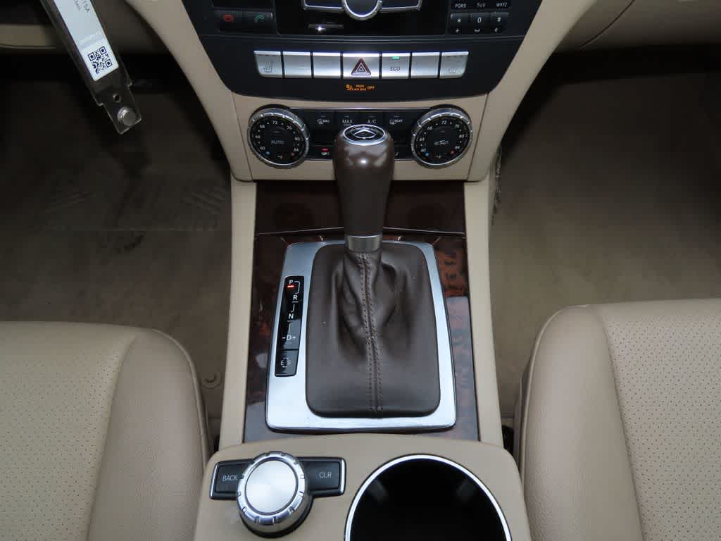 Thumbnail: 2014 Mercedes-Benz C-Class - 23