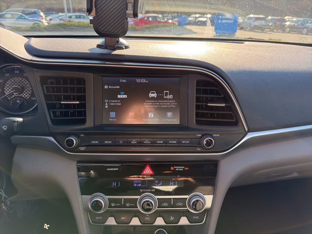 Thumbnail: 2020 Hyundai Elantra - 17