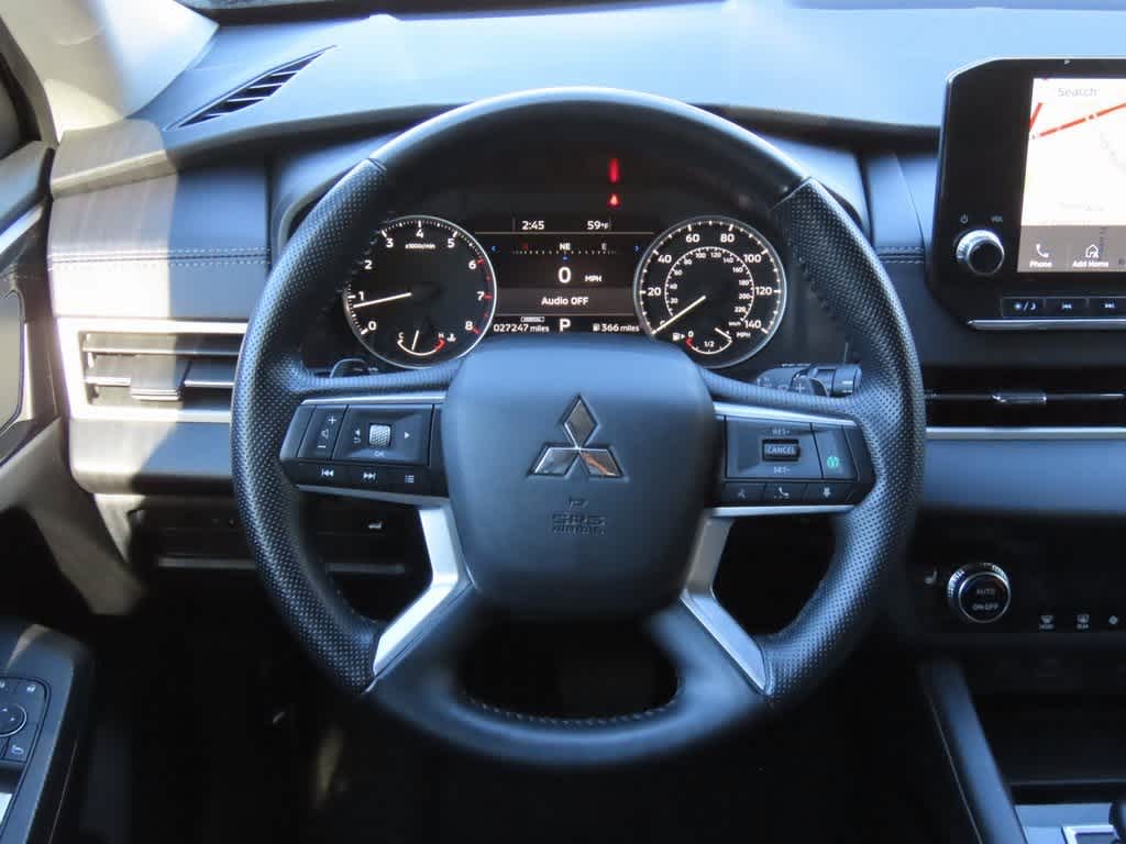 Thumbnail: 2024 Mitsubishi Outlander - 19