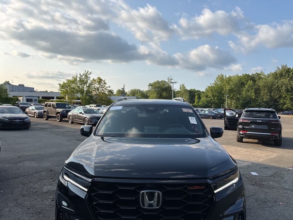Thumbnail: 2025 Honda Pilot - 11