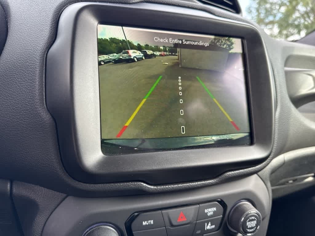 Thumbnail: 2022 Jeep Renegade - 13