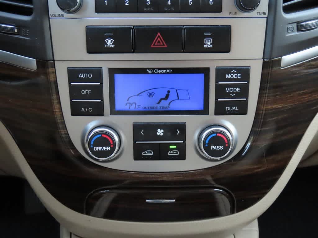 Thumbnail: 2011 Hyundai Santa Fe - 22