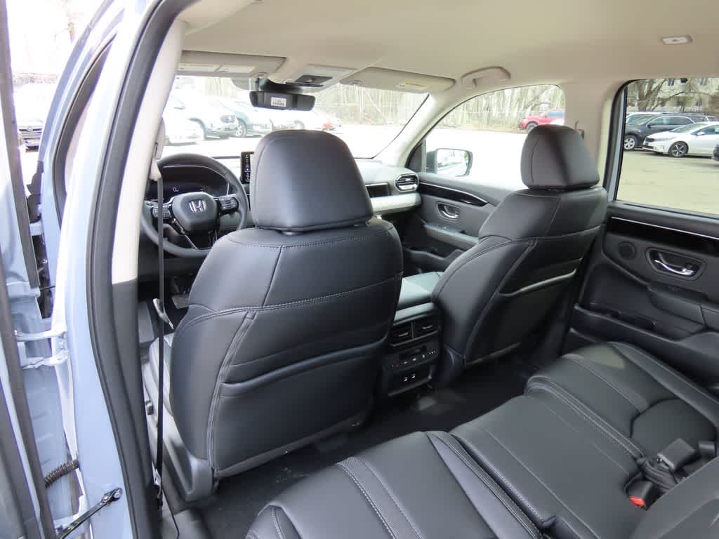 Thumbnail: 2026 Honda Pilot - 15