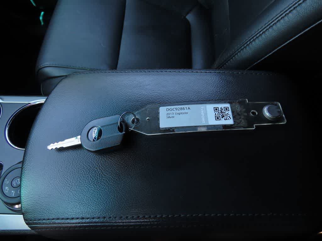 Thumbnail: 2013 Ford Explorer - 27