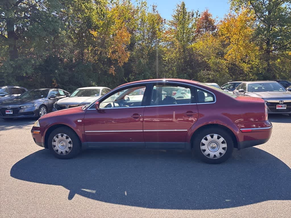 Thumbnail: 2003 Volkswagen Passat - 11