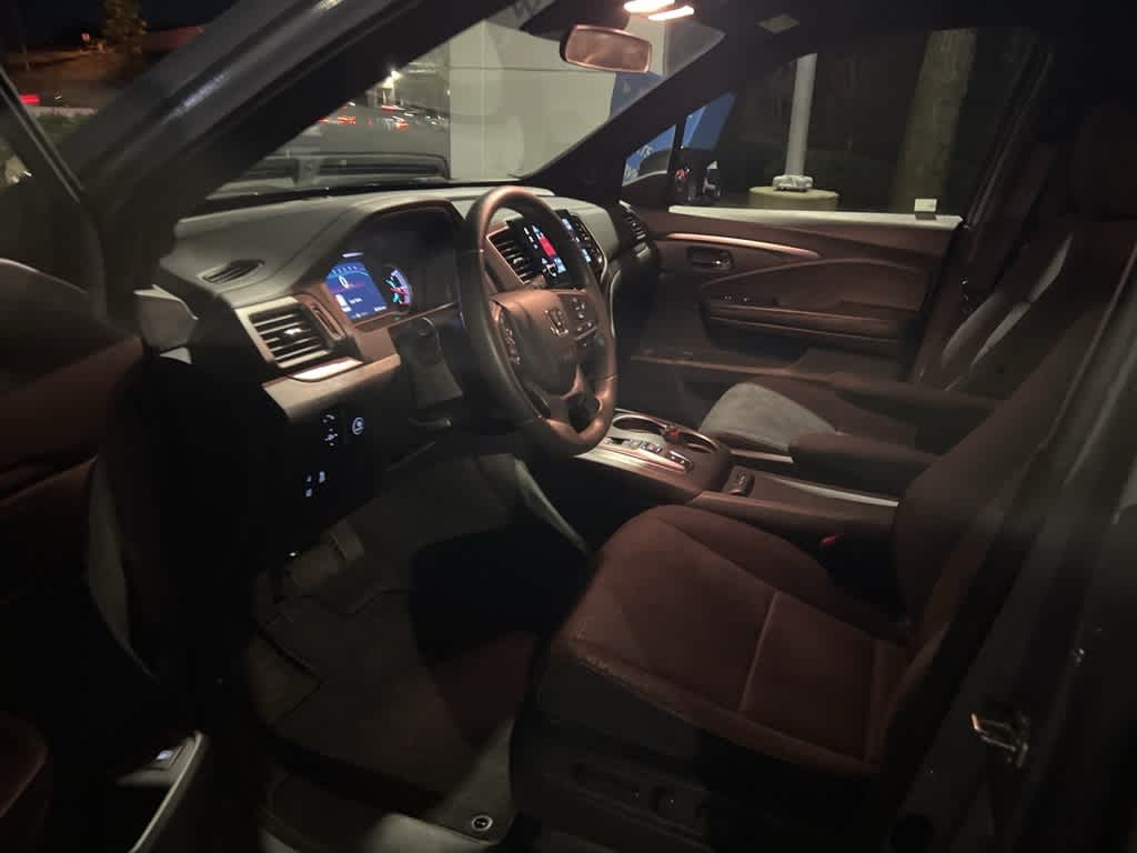 Thumbnail: 2022 Honda Pilot - 16