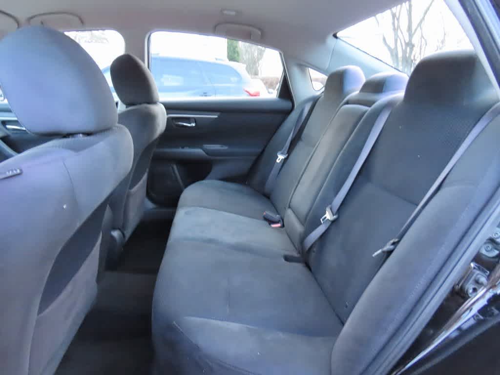 Thumbnail: 2015 Nissan Altima - 13