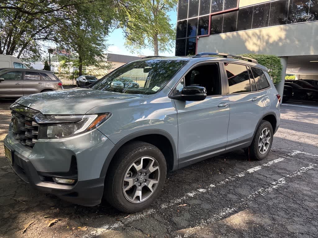 Thumbnail: 2023 Honda Passport - 3