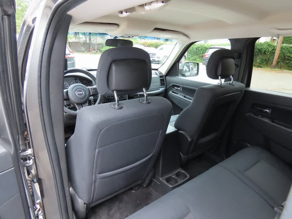 Thumbnail: 2012 Jeep Liberty - 15