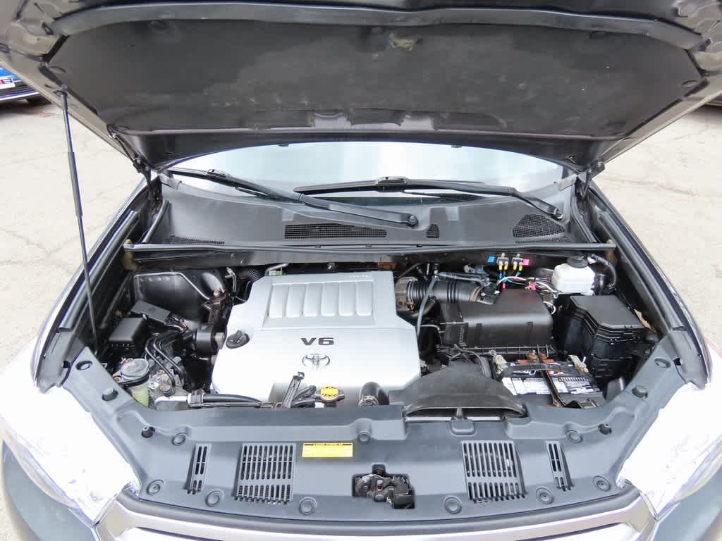 Thumbnail: 2011 Toyota Highlander - 11