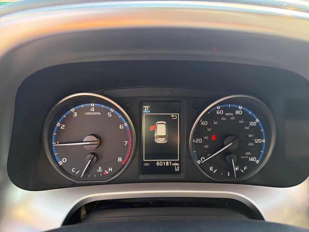 Thumbnail: 2018 Toyota RAV4 - 24