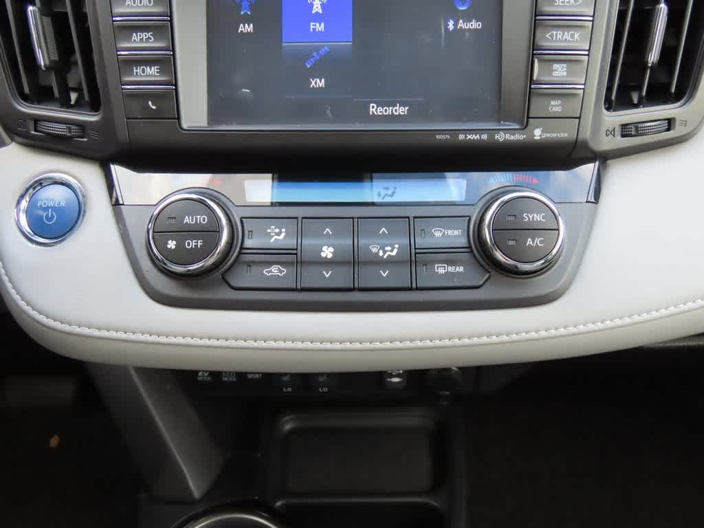 Thumbnail: 2017 Toyota RAV4 - 23