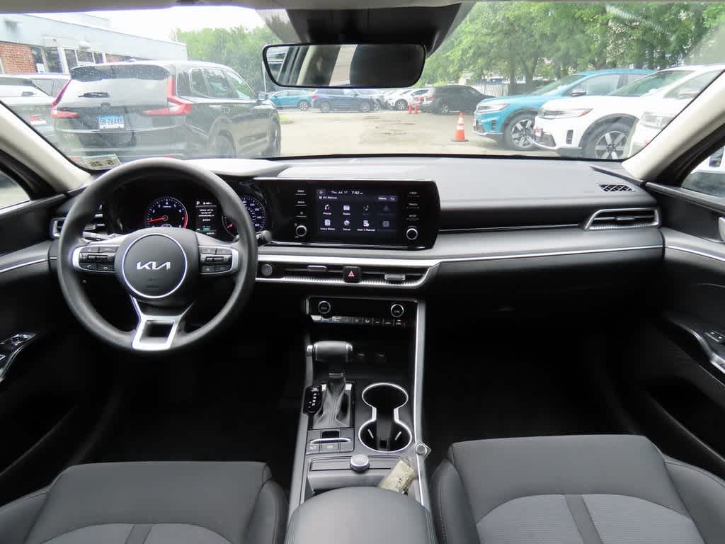 Thumbnail: 2023 Kia K5 - 17
