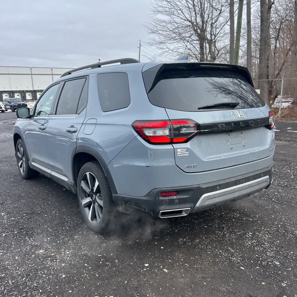 Thumbnail: 2023 Honda Pilot - 3