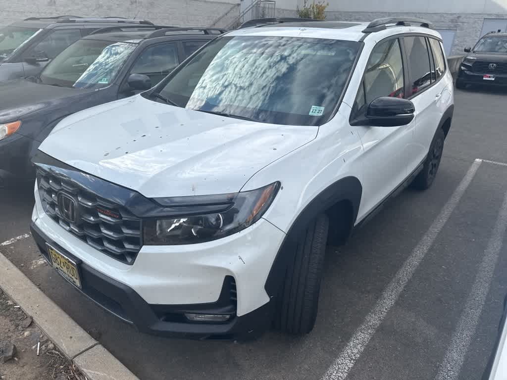 Thumbnail: 2022 Honda Passport - 3