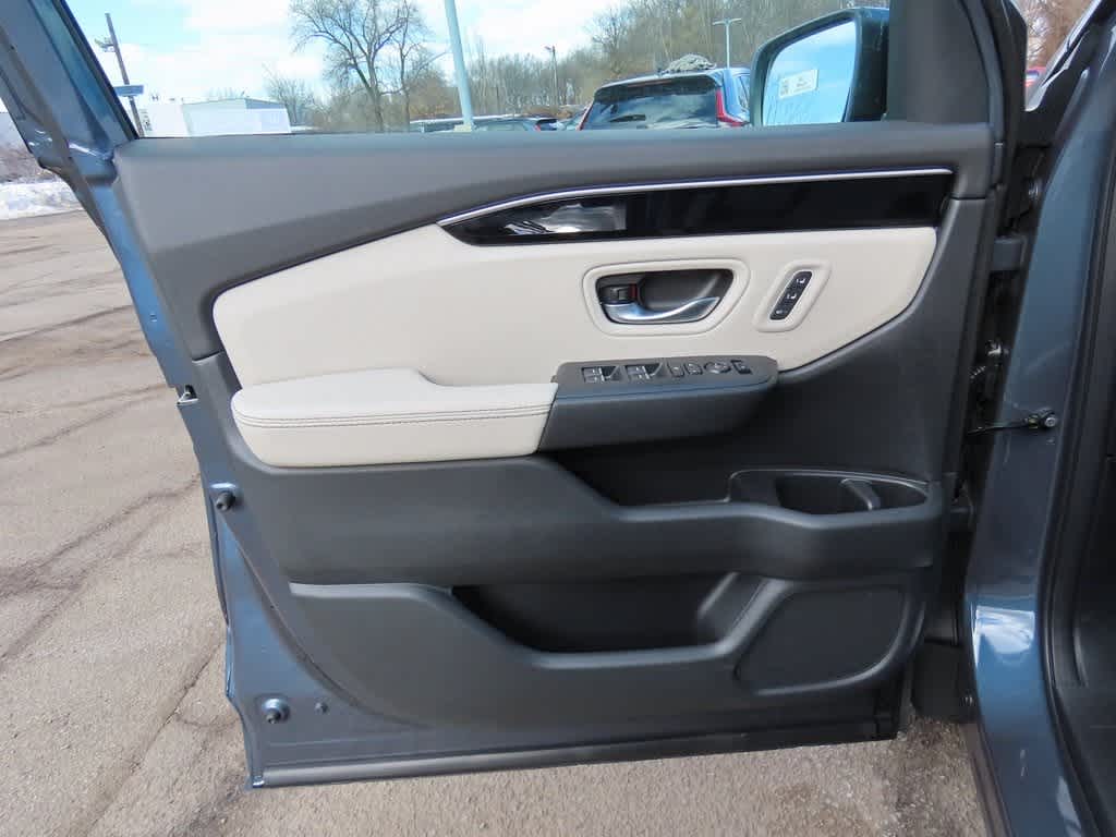 Thumbnail: 2026 Honda Pilot - 17