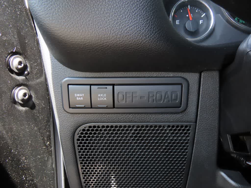 Thumbnail: 2015 Jeep Wrangler - 20