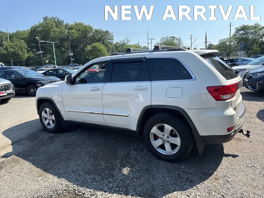 Thumbnail: 2011 Jeep Grand Cherokee - 17
