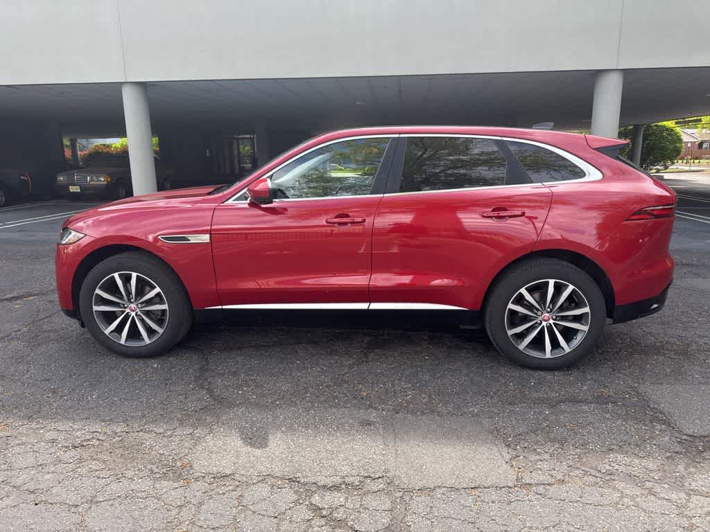 Thumbnail: 2021 Jaguar F-Pace - 24