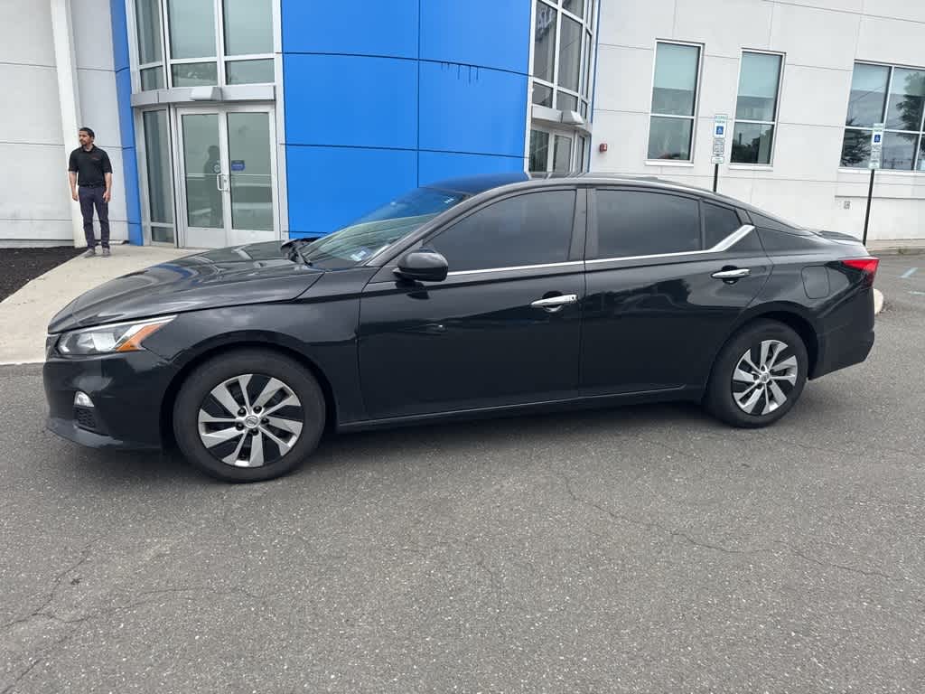 Thumbnail: 2020 Nissan Altima - 6