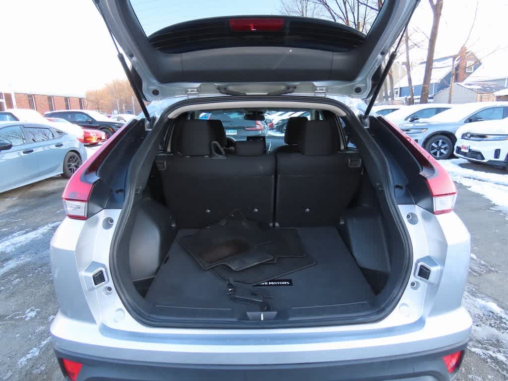 Thumbnail: 2023 Mitsubishi Eclipse Cross - 12