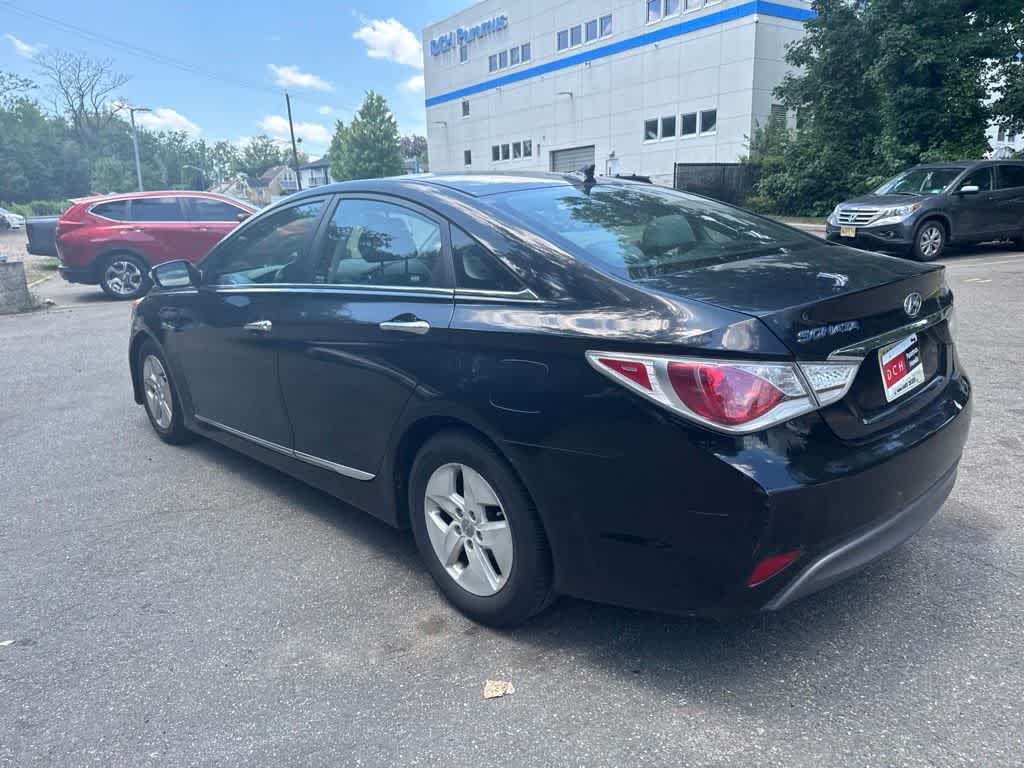 Thumbnail: 2011 Hyundai Sonata - 17