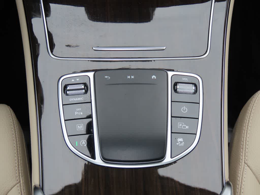 Thumbnail: 2021 Mercedes-Benz GLC - 22