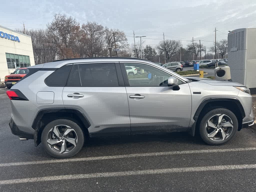 Thumbnail: 2023 Toyota RAV4 - 8