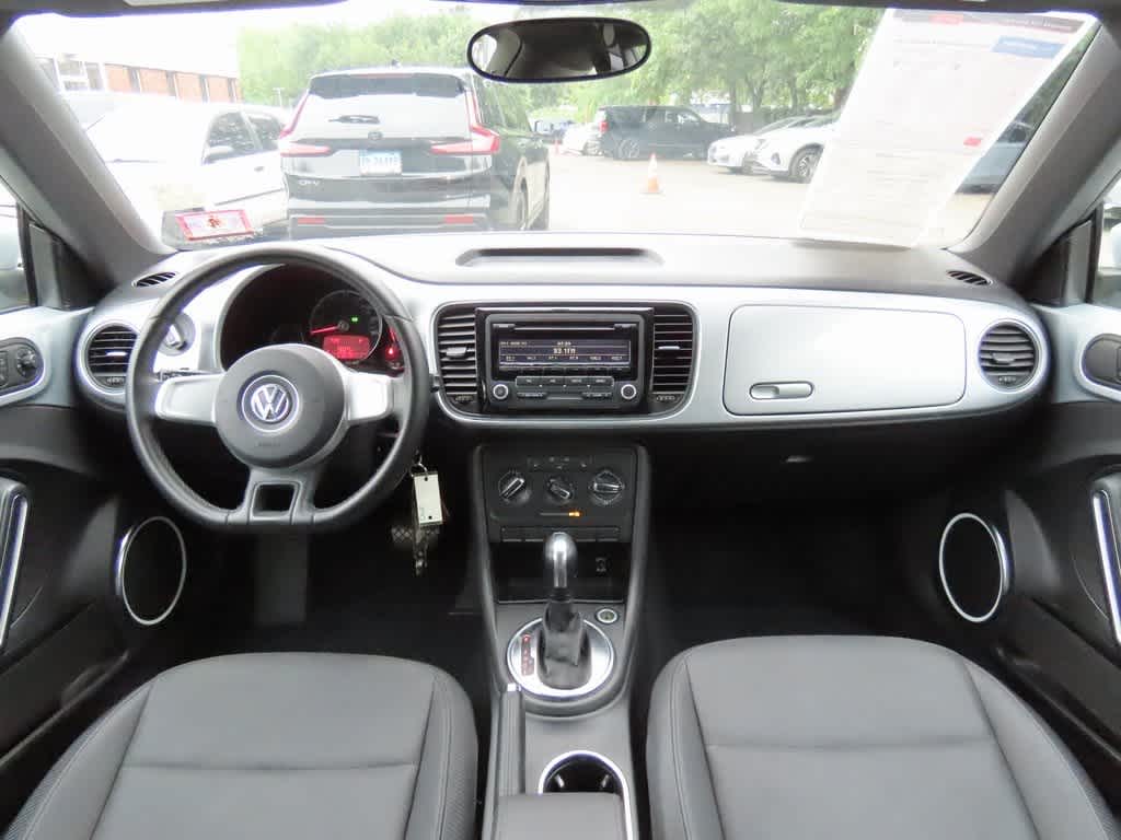 Thumbnail: 2013 Volkswagen Beetle - 14