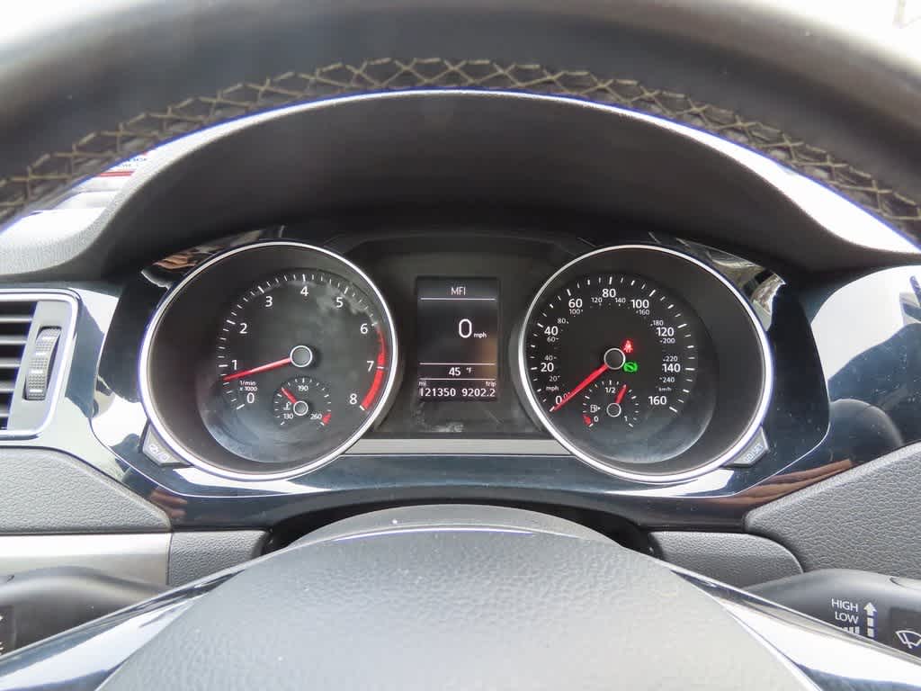 Thumbnail: 2016 Volkswagen Jetta - 22