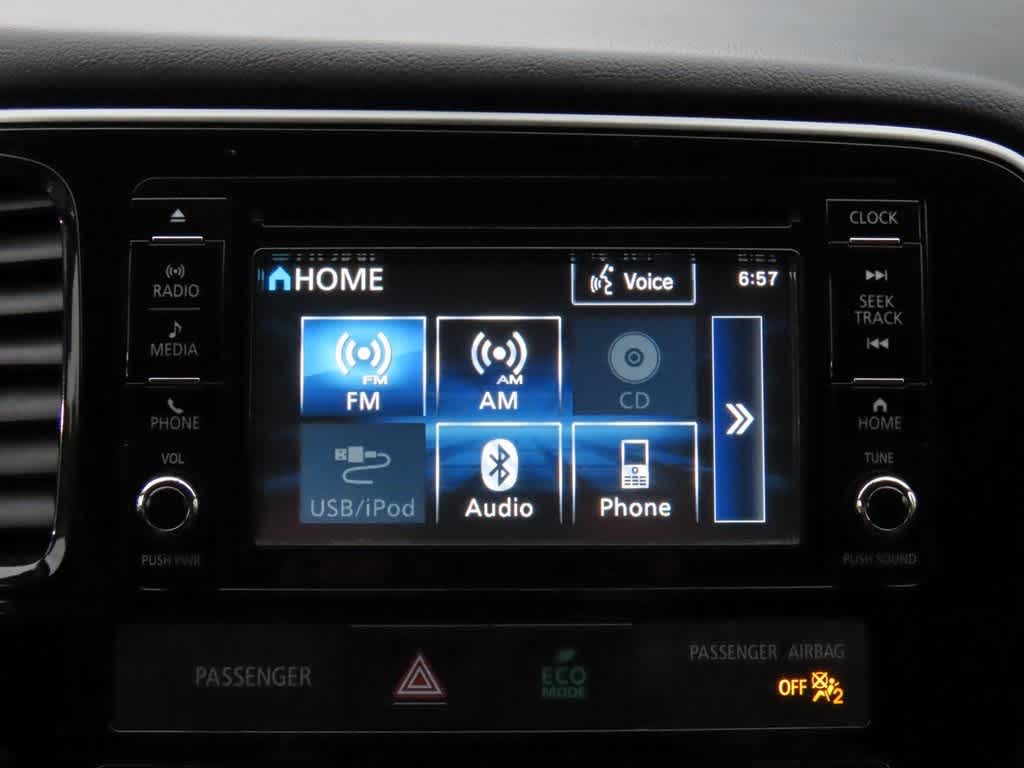 Thumbnail: 2016 Mitsubishi Outlander - 20