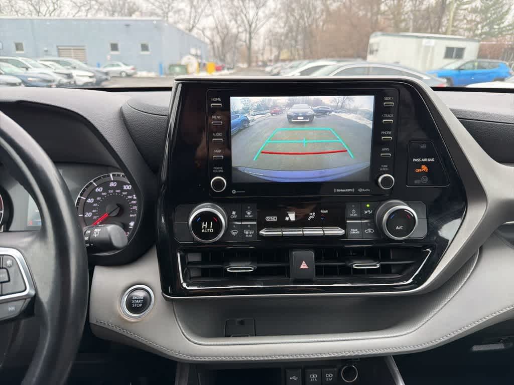 Thumbnail: 2021 Toyota Highlander - 26