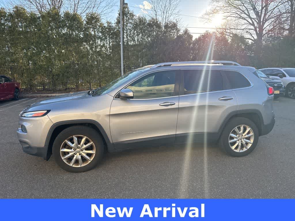 2015 Jeep Cherokee Limited Edition -
                  Paramus, NJ