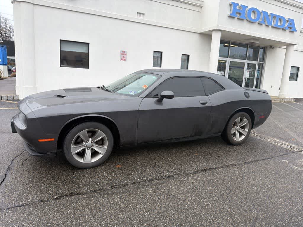 Thumbnail: 2019 Dodge Challenger - 4