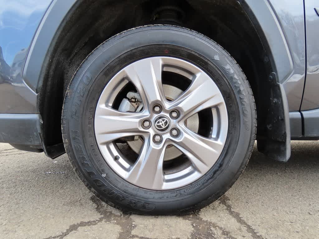 Thumbnail: 2023 Toyota RAV4 - 9