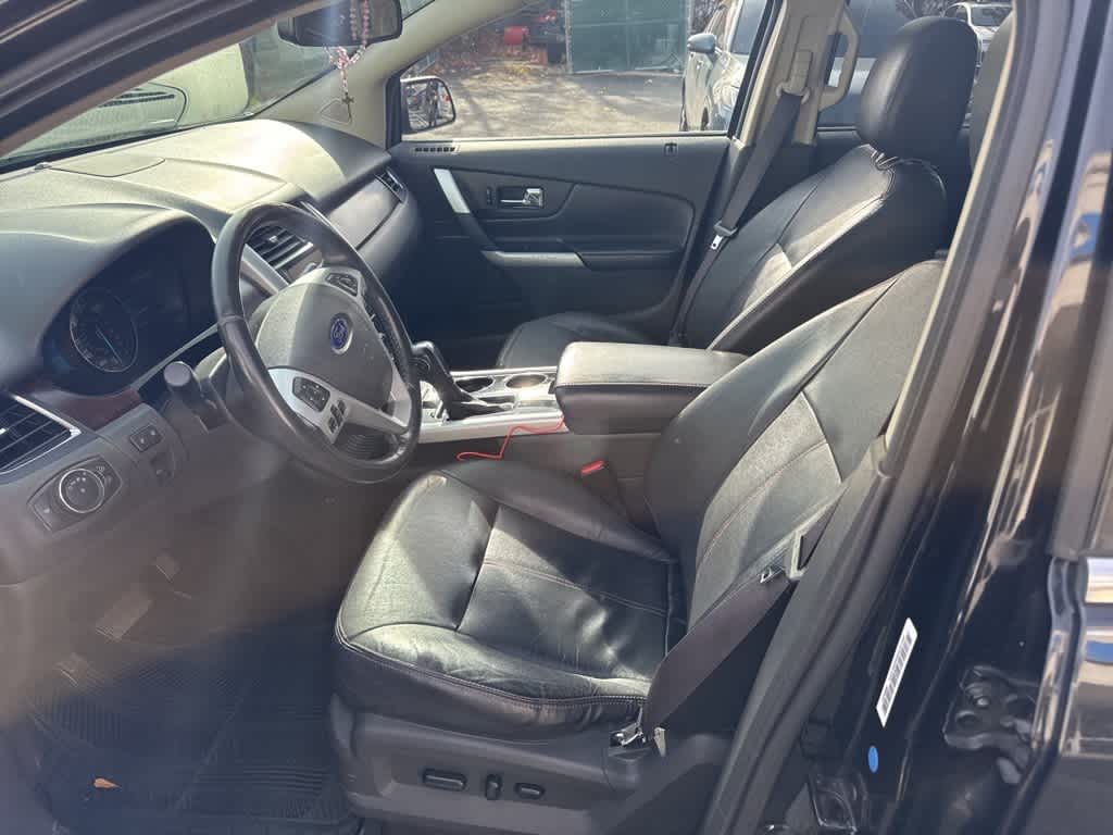 Thumbnail: 2013 Ford Edge - 13